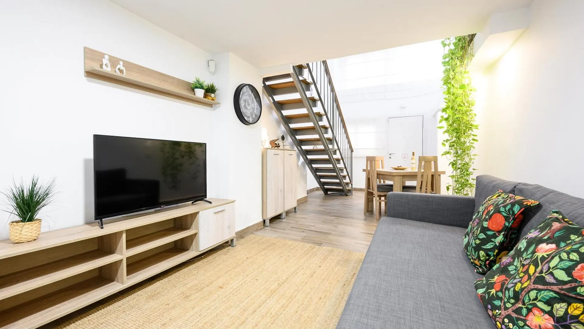 شقة Nomad Urban Duplex مالقة