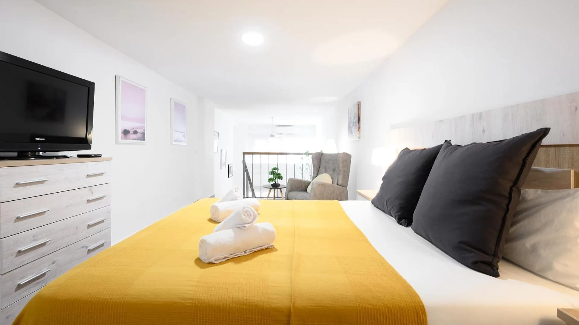 Nomad Urban Duplex Apartment Malaga